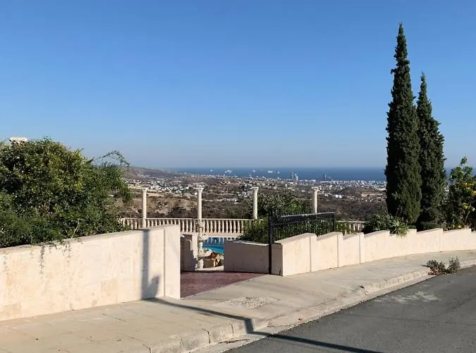 Breath-taking Guest On Hill Top * Mesa Geitonia