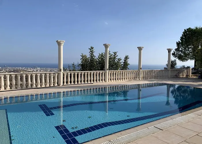 Breath-taking Guest On Hill Top