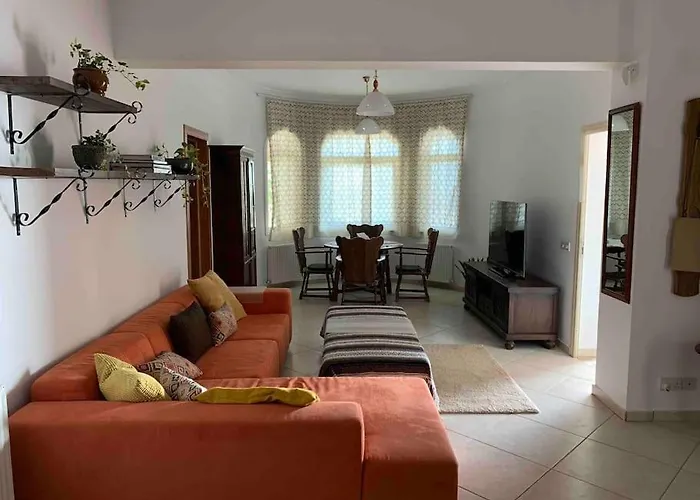 Breath-taking Guest On Hill Top アパート Mesa Geitonia